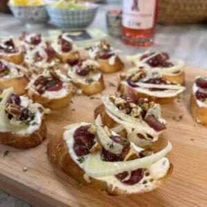 grape-feta-crositini-fennel