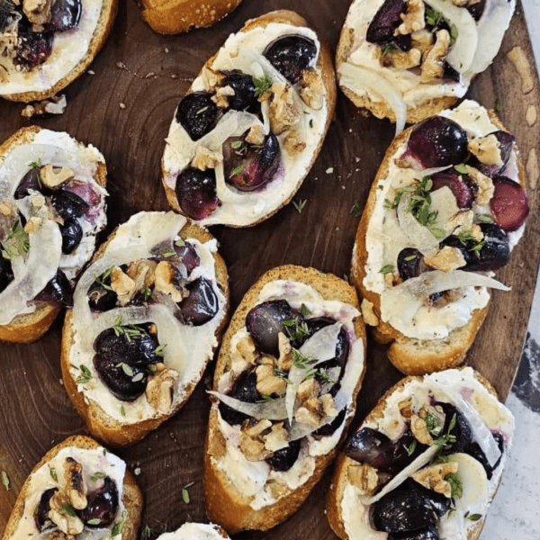 Elegant Roasted Grapes & Whipped Feta Crostini Appetizer | Simply ...