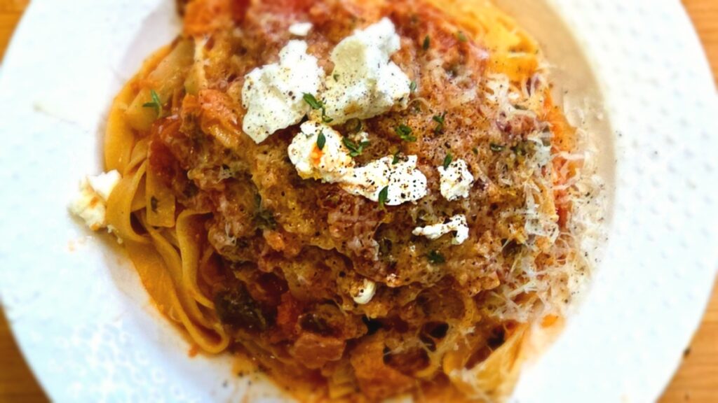 rustic-bacon-mushroom-ragu-pasta